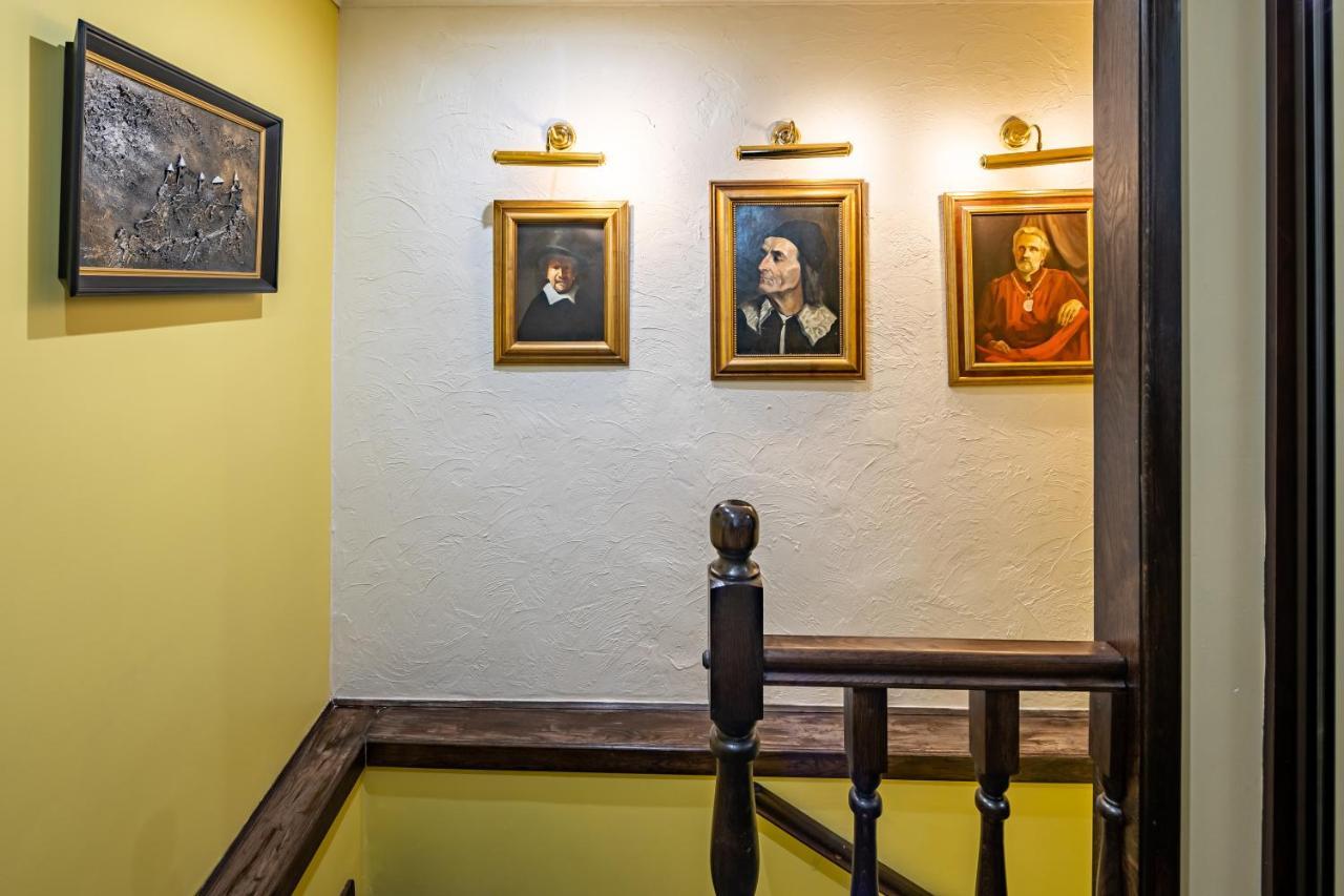 Bv Apartments Krakivska リヴィウ エクステリア 写真
